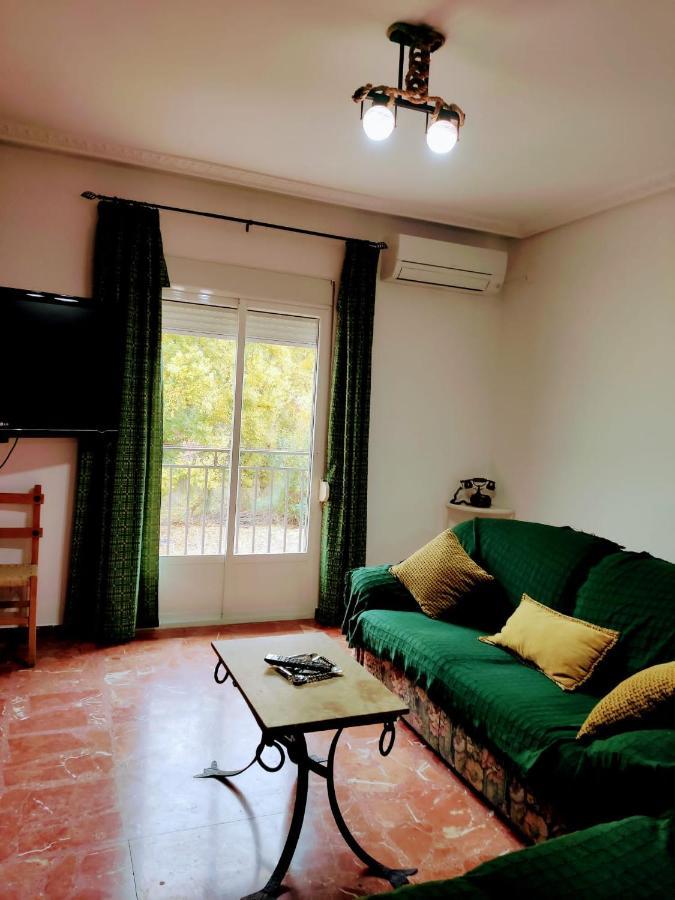 Holiday home Vivienda Rural Saltos De La Osera Mogon