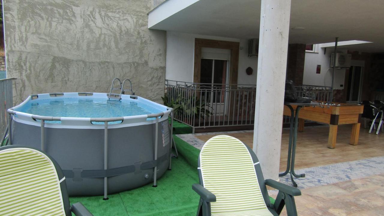 Vivienda Rural Saltos De La Osera * Mogon