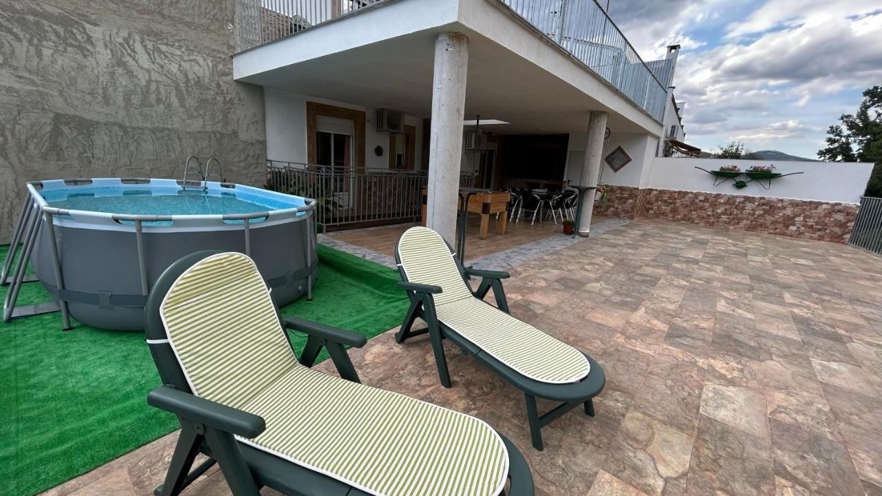 Ferienhaus Vivienda Rural Saltos De La Osera Mogon